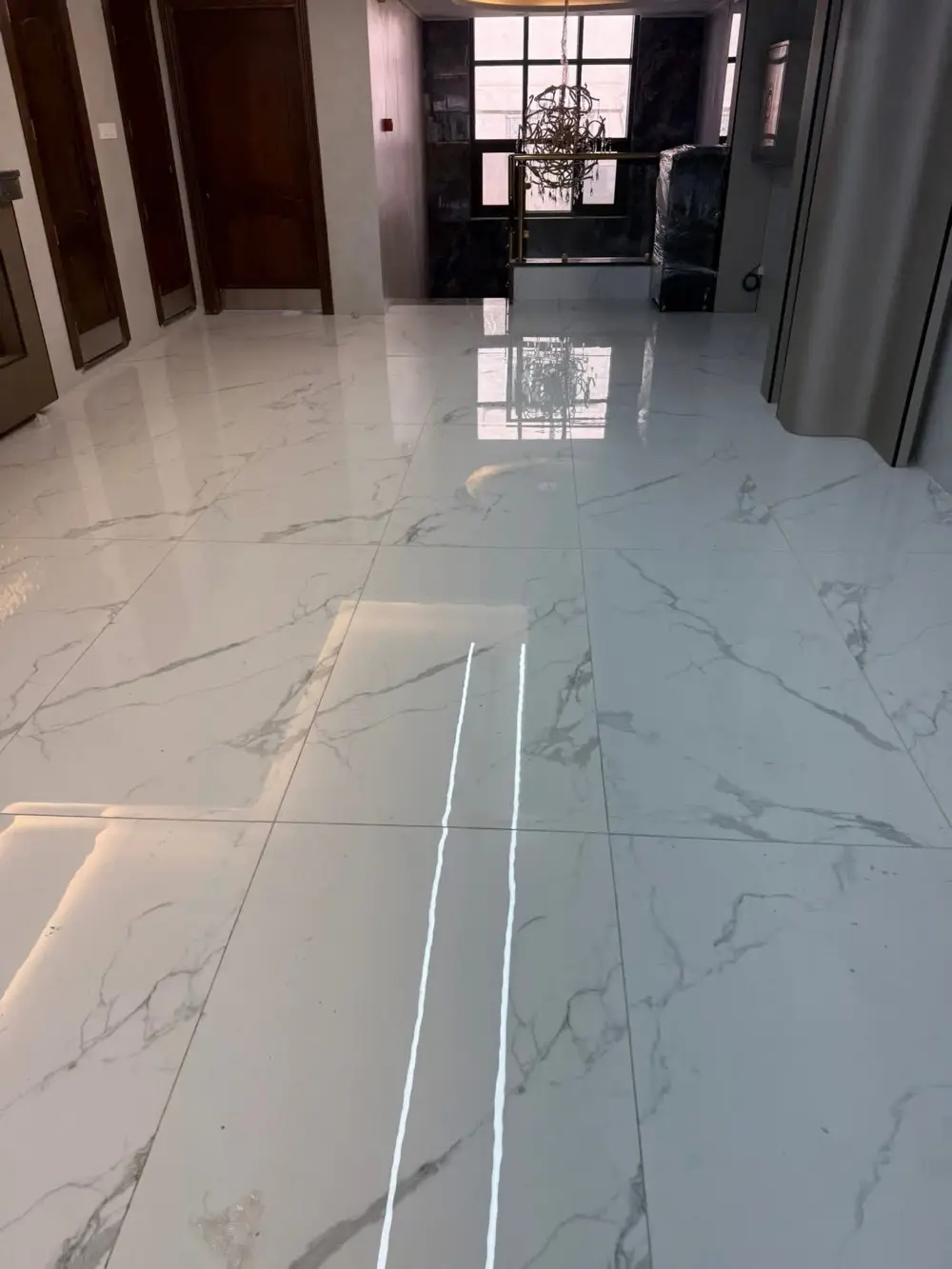 معلم بلاط محترف